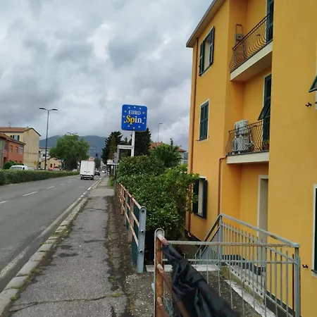 Handy Location Apartman