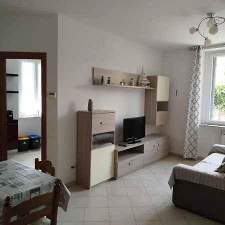 Handy Location Lejlighed